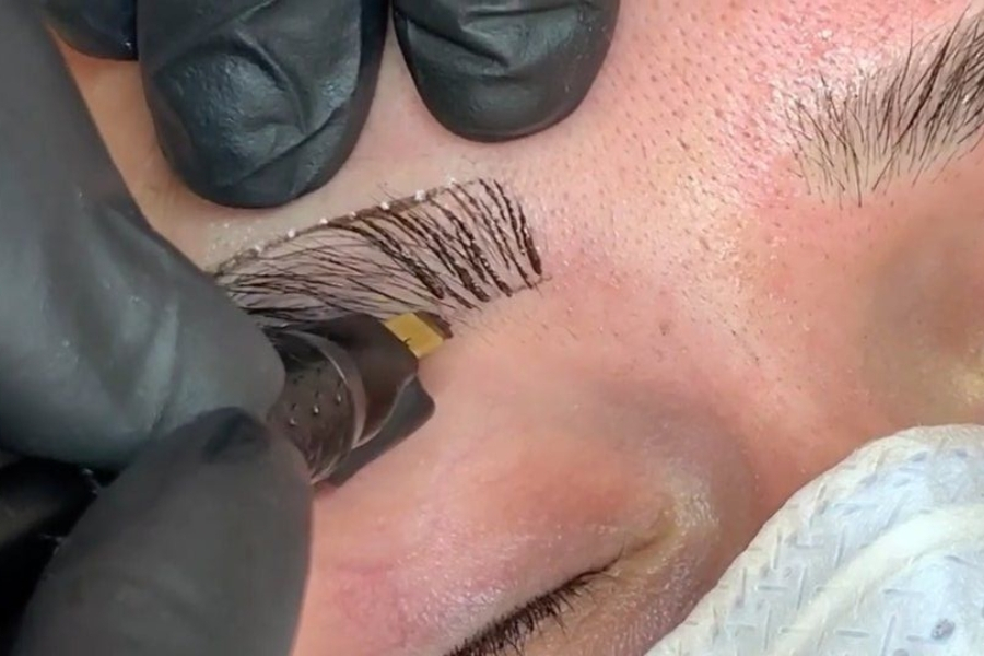 Điêu khắc chân mày cho dáng mày đẹp, hợp phong thủy Điêu khắc chân mày cho dáng mày đẹp, hợp phong thủy