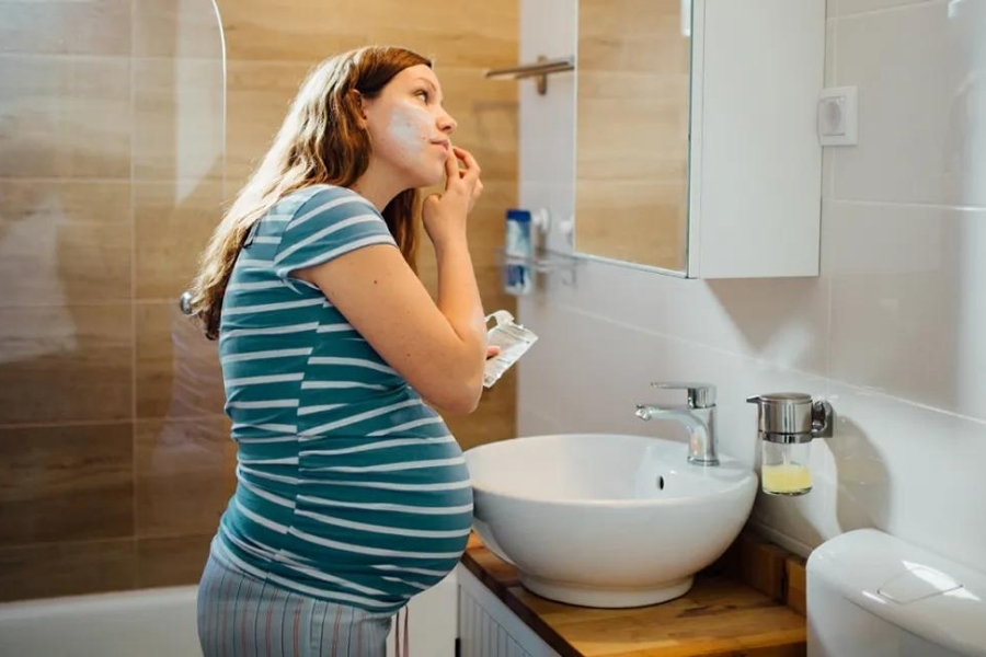 Hydroquinone có hại không? Mang thai dùng HQ được không? 