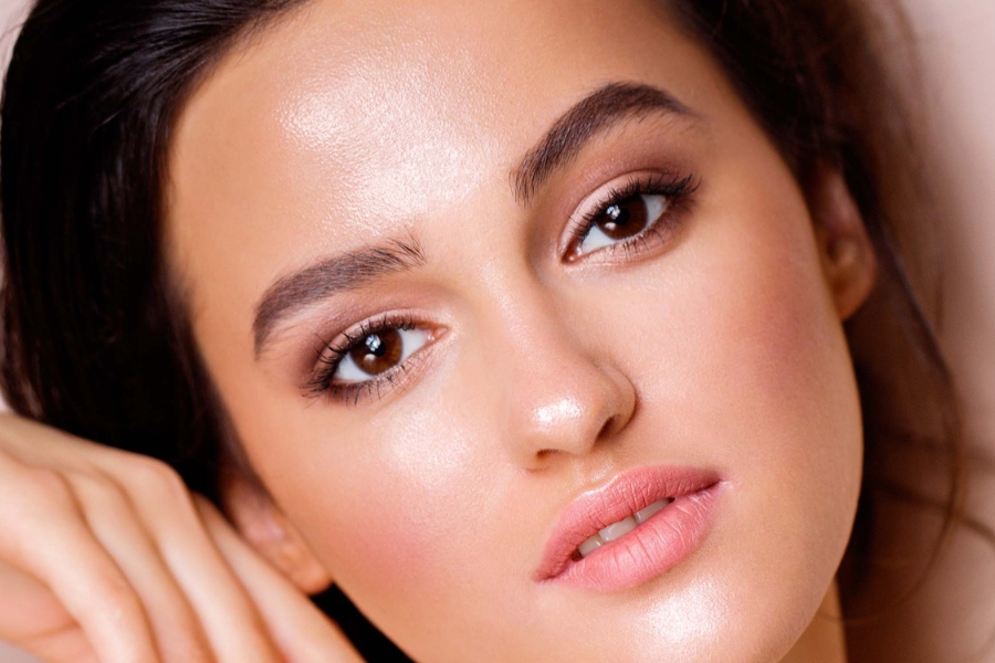 Da dầu có thời gian giữ màu mực kém hơn da khô và da thường Da dầu có thời gian giữ màu mực kém hơn da khô và da thường