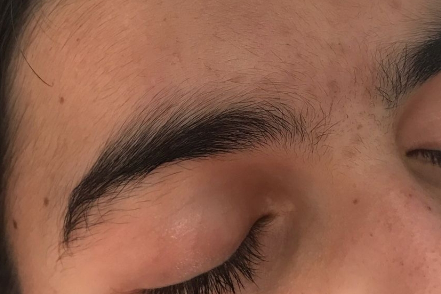 Tướng lông mày phụ nữ xấu có đặc điểm sợi mọc lung tung, không theo khuôn hình cụ thể Tướng lông mày phụ nữ xấu có đặc điểm sợi mọc lung tung, không theo khuôn hình cụ thể