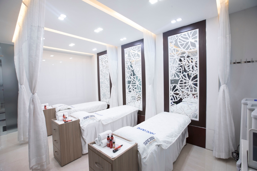 Phun xăm chân mày giá bao nhiêu? Bảng giá mới nhất 2026 13 Xăm lông mày giá bao nhiêu còn do chất lượng cơ sở vật chất quyết định