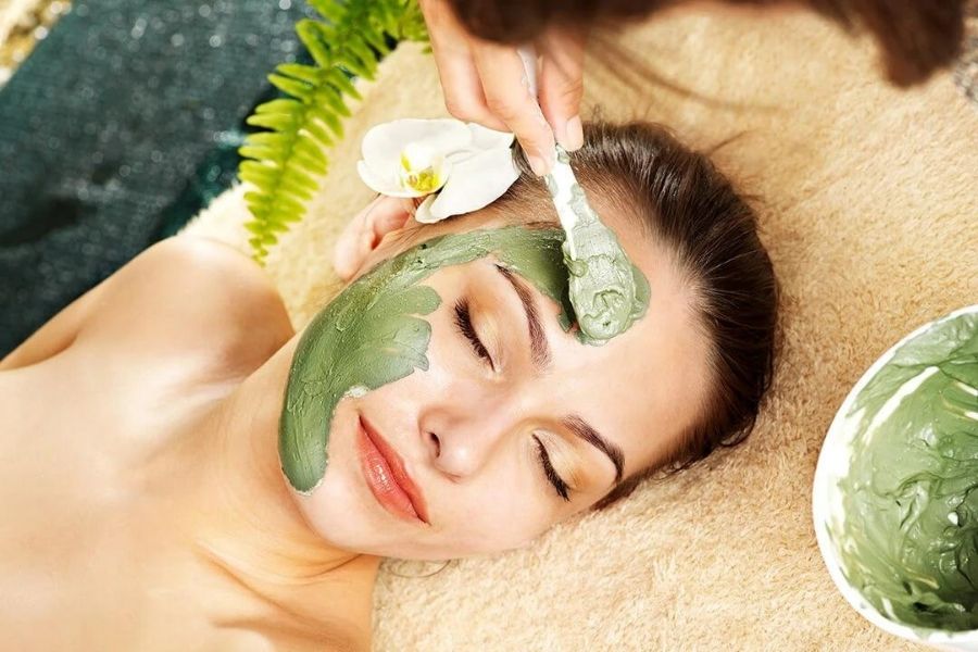 Một số lưu ý quan trọng khi thực hiện đắp mặt nạ tảo biển tại nhà