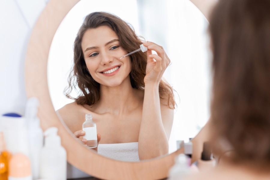 Nên ưu tiên những loại serum có chiết xuất nha đam dành cho da thường