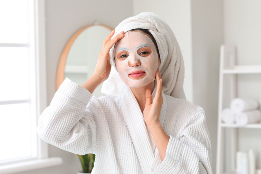 Một vài lưu ý khi thực hiện cách dùng mặt nạ giấy tại nhà Một vài lưu ý khi thực hiện cách dùng mặt nạ giấy tại nhà