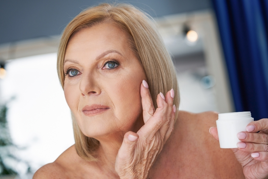 Corticosteroid có thể tương tác với nhiều loại thuốc khác trong quá trình sử dụng Corticosteroid có thể tương tác với nhiều loại thuốc khác trong quá trình sử dụng