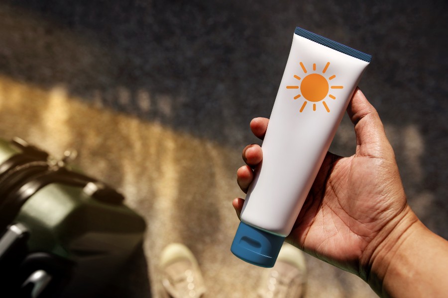 Lựa chọn kem chống nắng phù hợp với từng loại da giúp bảo vệ làn da khỏi các tác động của tia UV. Lựa chọn kem chống nắng phù hợp với từng loại da giúp bảo vệ làn da khỏi các tác động của tia UV.