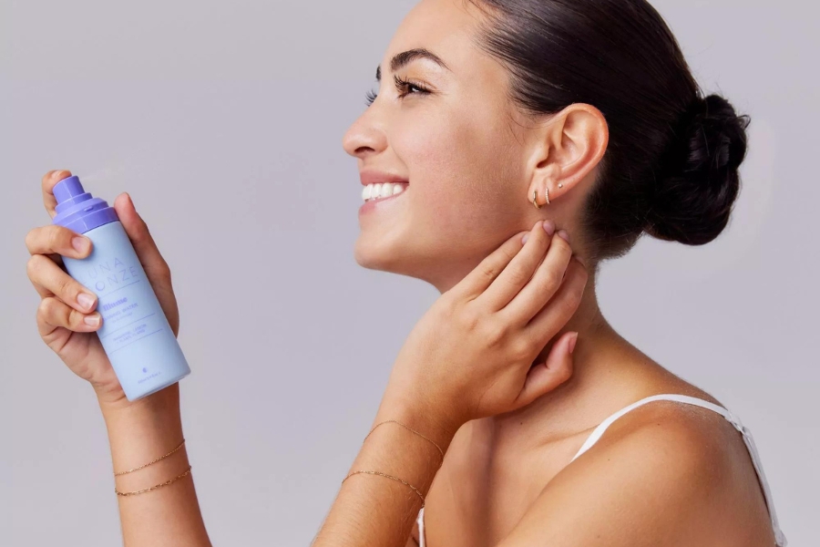 Xịt khoáng giúp làm dưỡng ẩm da nhanh chóng