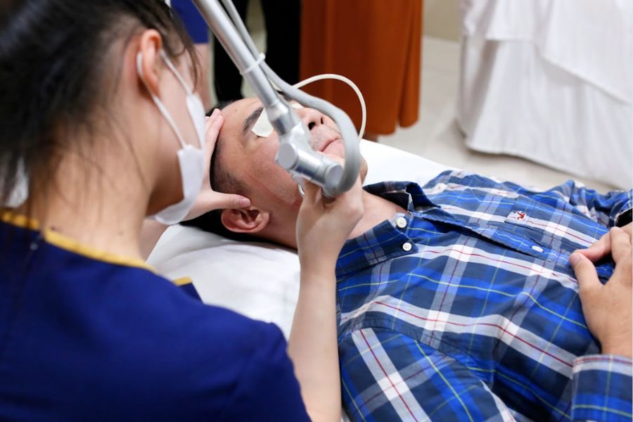 Điều trị mụn dứt điểm với công nghệ cao tại tại Thẩm mỹ viện Ngọc Dung