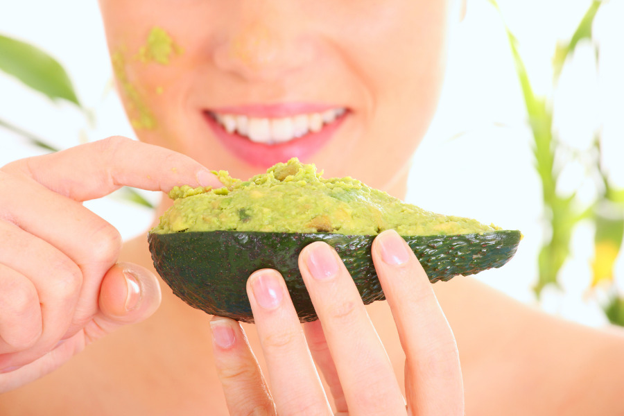 Mặt nạ bơ nguyên chất là một phương pháp cấp ẩm, làm mịn da cực kỳ hiệu quả làm mặt nạ bơ nguyên chất