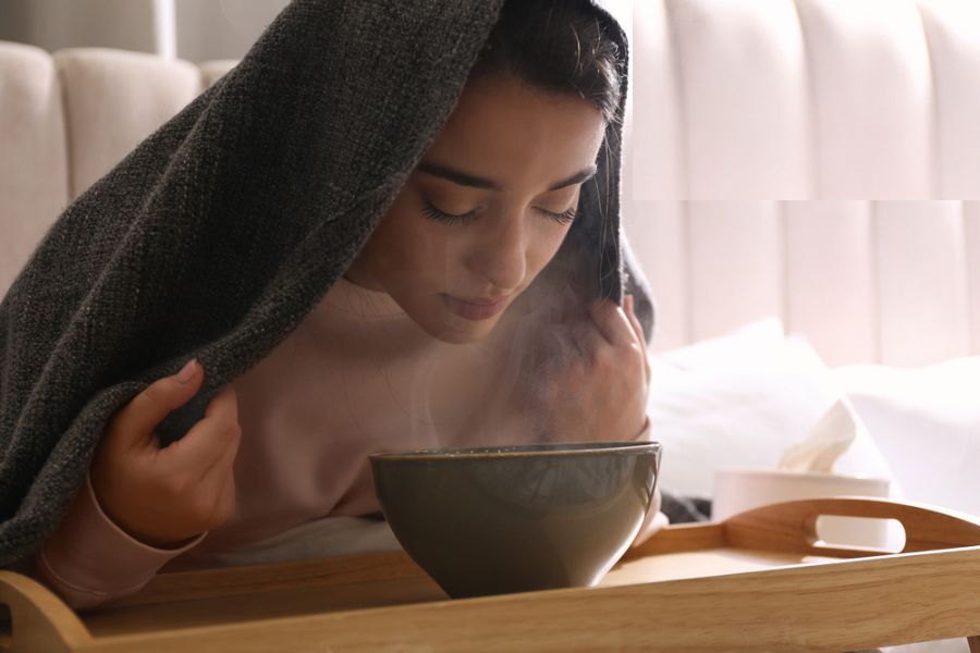 Một vài lưu ý khi thực hiện cách xông hơi điều trị mụn đúng chuẩn 