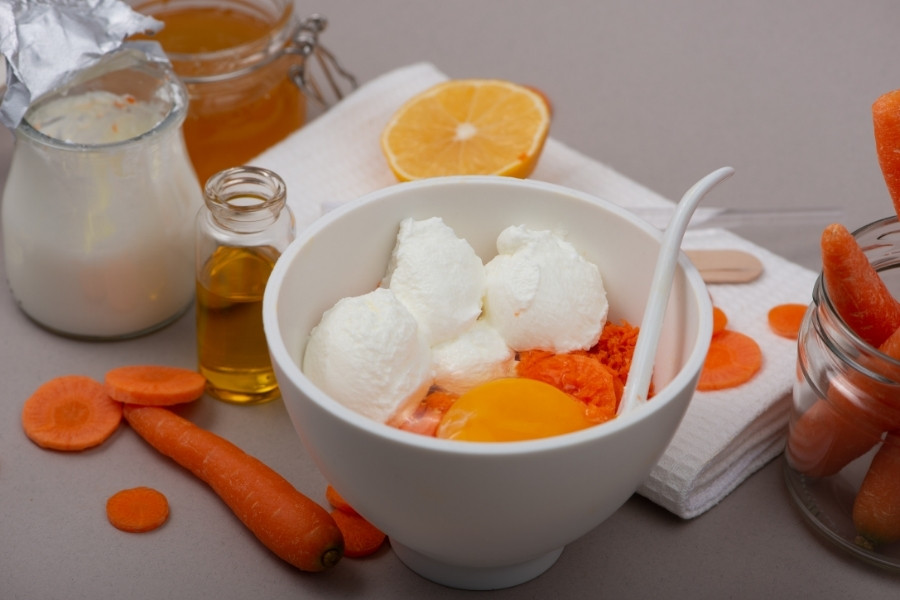 Cách làm mặt nạ cà rốt sữa chua trị mụn, làm mờ sẹo thâm hiệu quả tại nhà làm mặt nạ cà rốt sữa chua trị mụn