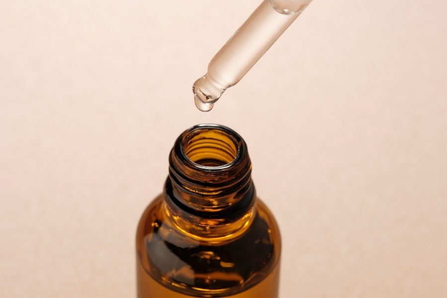 Niacinamide kết hợp với gì để trị nám, làm sáng da? Niacinamide kết hợp với gì để trị nám, làm sáng da?