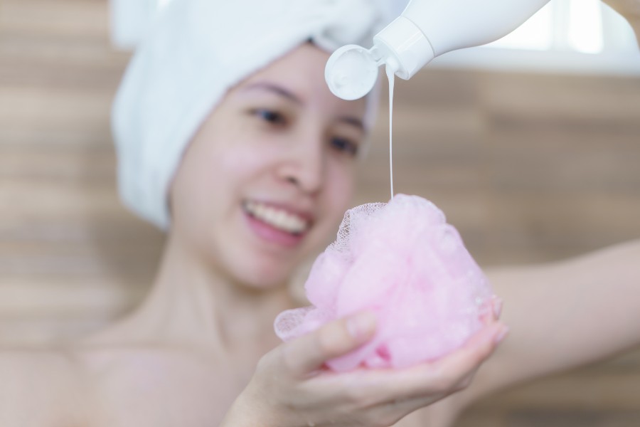 Lựa chọn sữa tắm phù hợp để tẩy kem chống nắng cho body Lựa chọn sữa tắm phù hợp để tẩy kem chống nắng cho body