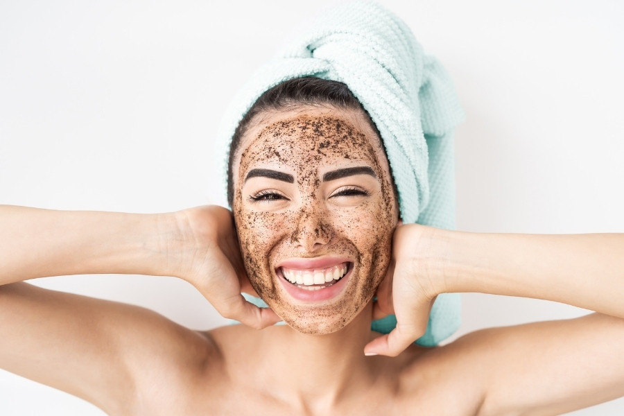 Bã cà phê mang đến nhiều lợi ích tuyệt vời cho làn da