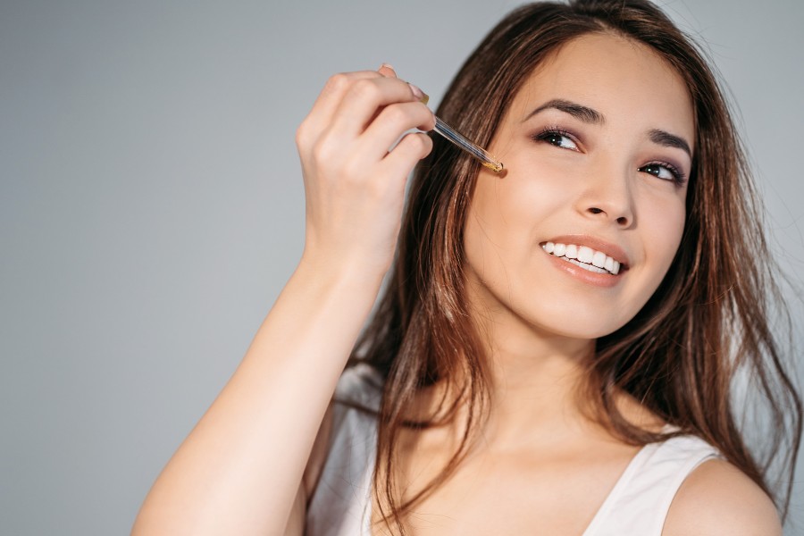 thoa Serum hoac essence