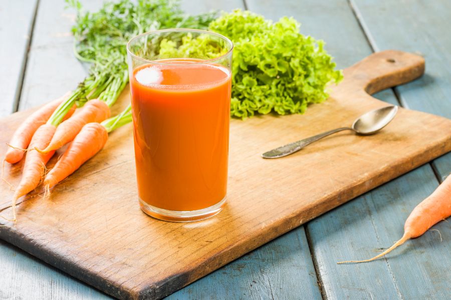 Nước ép cà rốt chống lão hóa da
