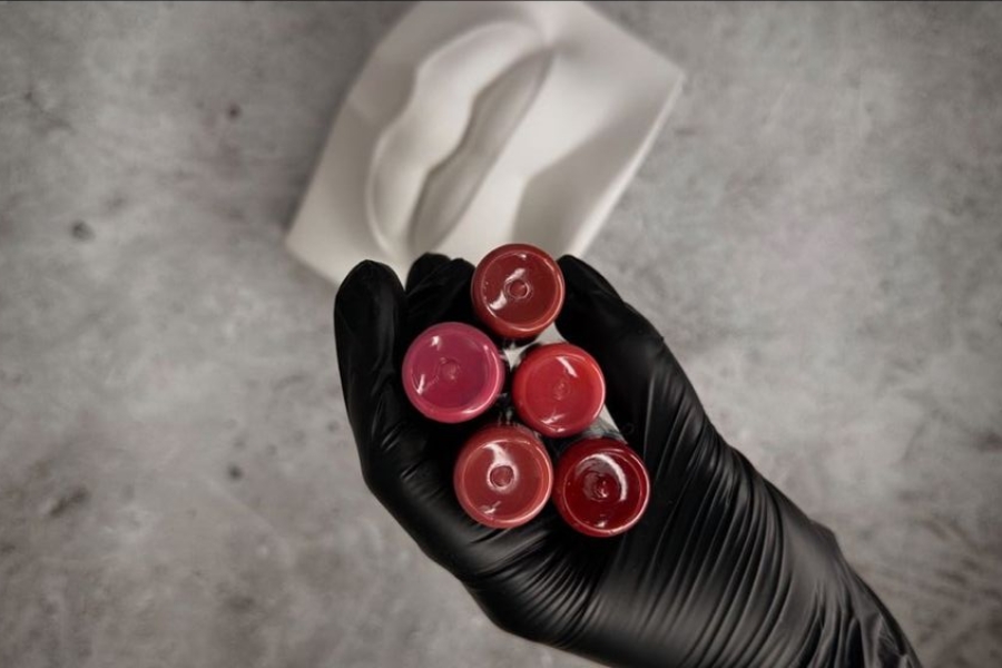 Chất lượng mực xăm đóng vai trò quan trọng, quyết định kết quả xăm chân mày