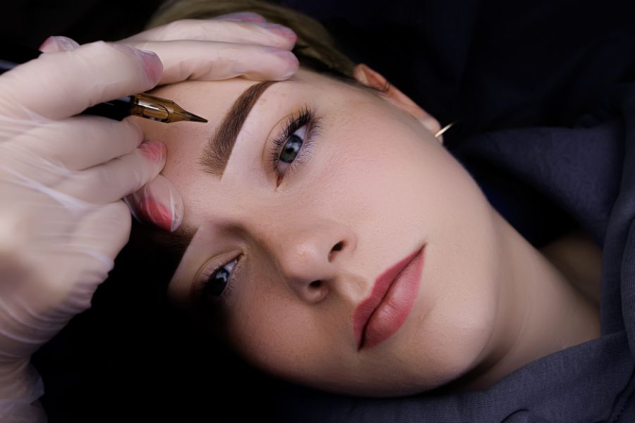 Phun xăm là phương pháp thẩm mỹ chân mày giúp bạn sở hữu dáng mày như ý Phun xăm là phương pháp thẩm mỹ chân mày giúp bạn sở hữu dáng mày như ý