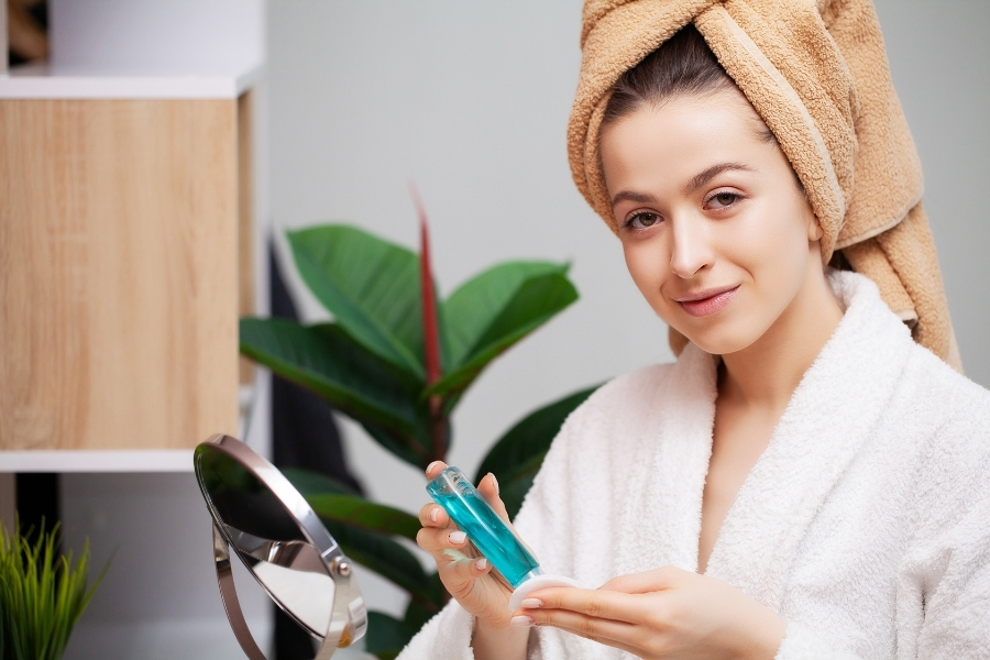 Dùng Salicylic Acid để thay thế Benzoyl Peroxide trị mụn Dùng Salicylic Acid để thay thế Benzoyl Peroxide trị mụn