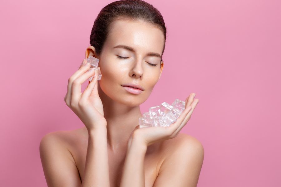 Cách chữa bọng mắt dưới bằng nước đá