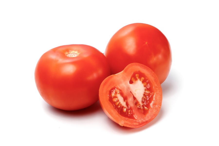 dùng cà chua trị mép miệng bị thâm