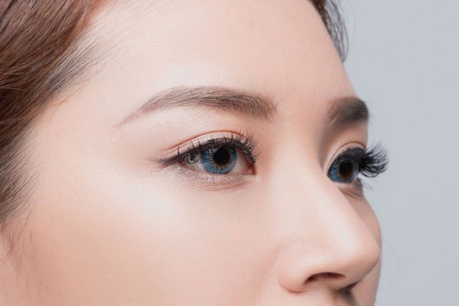 Lông mày màu nâu tây cho dáng mày thêm sắc nét và ấn tượng màu phun mày đẹp