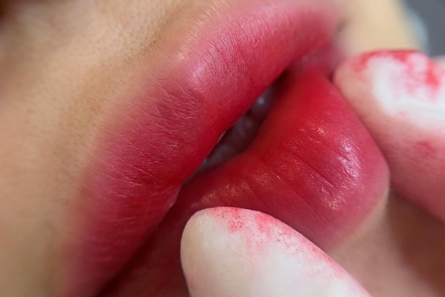 Mực phun môi Organic nhập khẩu 100% Hàn Quốc, không nhạt màu, trổ xanh trổ đỏ về sau