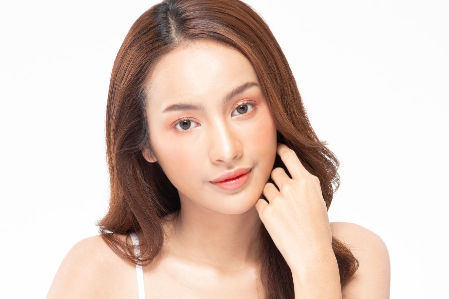 Phun lông mày màu nâu tây giữ được bao lâu còn tùy vào cơ địa mỗi người