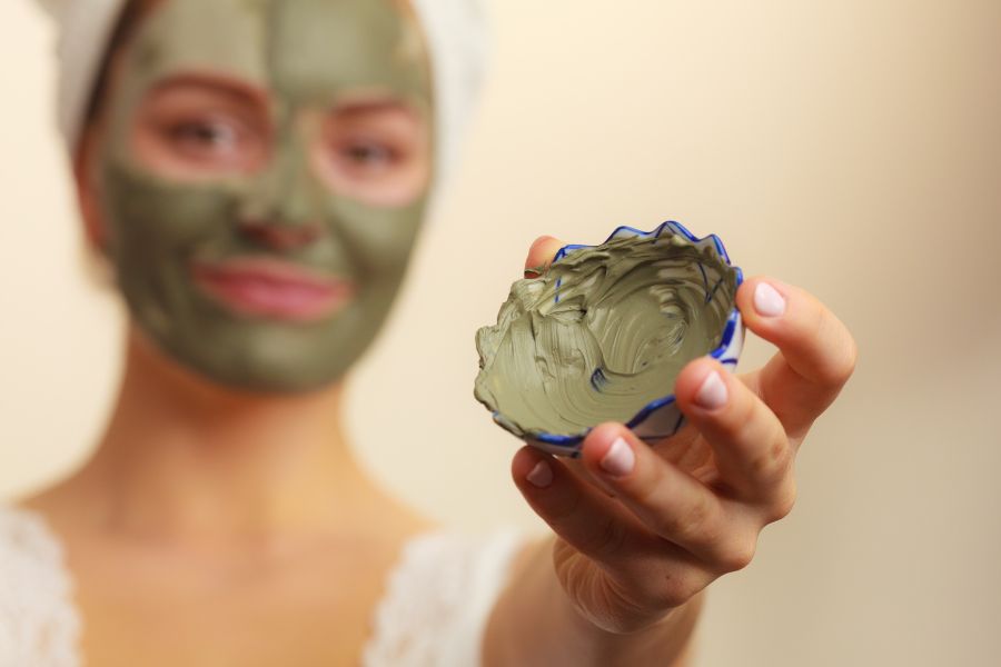 Cách uống tảo xoắn để đẹp da đúng cách hiệu quả mỗi ngày 7 Mặt nạ tảo xoắn hỗ trợ trị thâm nám, giúp da thêm trắng sáng, mịn màng