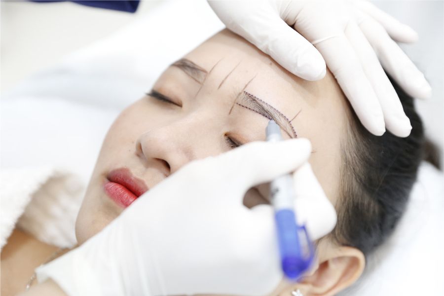 Công nghệ phun mày hiện đại, không đau, bền màu tại Ngọc Dung beauty Công nghệ phun mày hiện đại, không đau, bền màu tại Ngọc Dung beauty