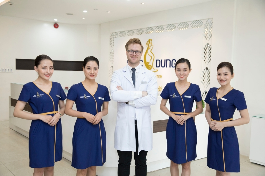 TMV Ngọc Dung có đội ngũ kỹ thuật viên dày dặn kinh nghiệm trong nghề TMV Ngọc Dung có đội ngũ kỹ thuật viên dày dặn kinh nghiệm trong nghề