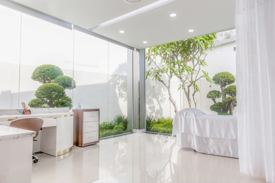 Không gian làm đẹp sang trọng, thoải mái và sạch sẽ Không gian làm đẹp sang trọng, thoải mái và sạch sẽ