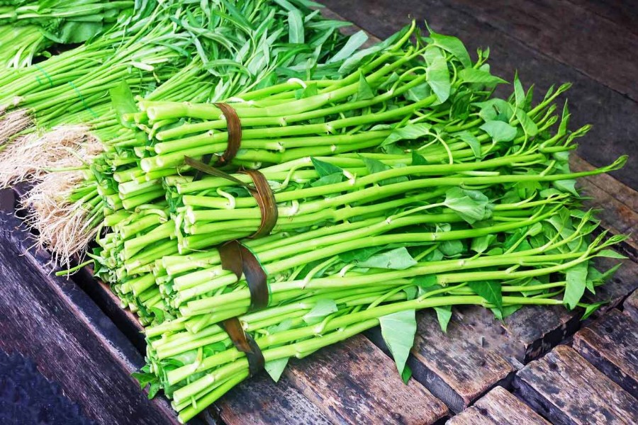 Bị trầy xước da không nên ăn gì? Không nên ăn rau muống khi bị trầy xước ngoài da. Trầy da nên kiêng rau muống