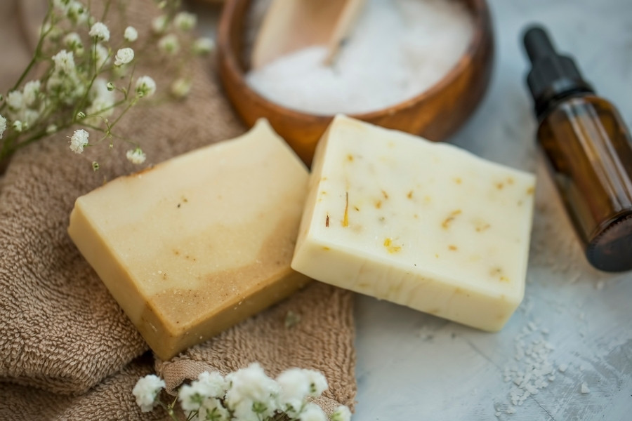Lựa chọn xà phòng tắm lành tính dịu nhẹ để cải thiện tình trạng da