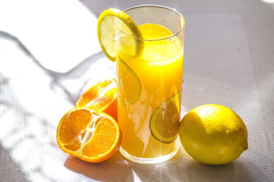 Cam và chanh hỗ trợ găn ngừa lão hóa da