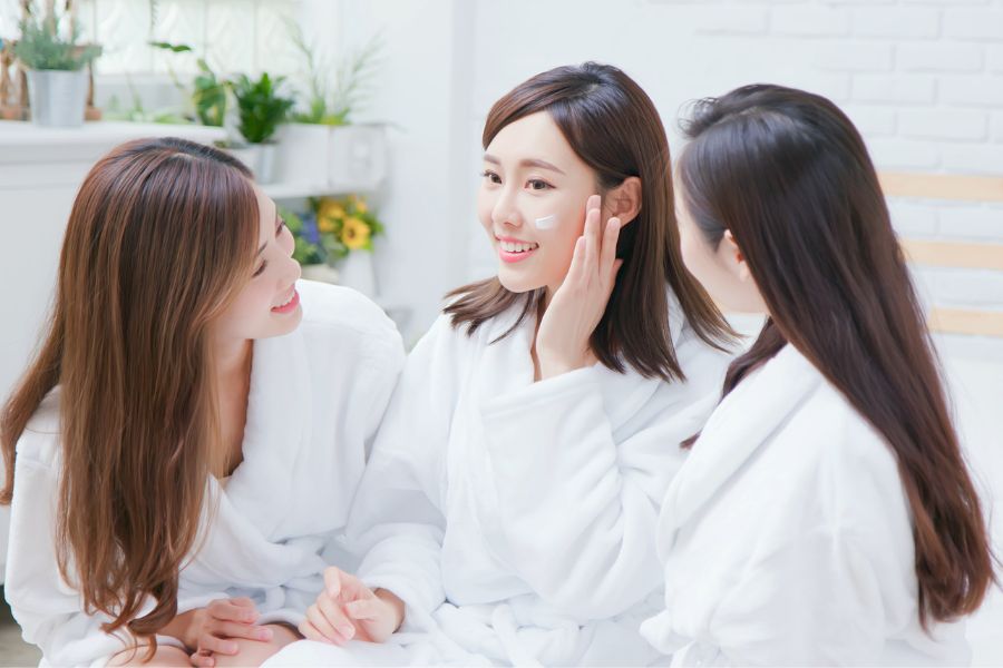 Cách chăm sóc, phục hồi da nhiễm corticoid mà ai cũng nên biết