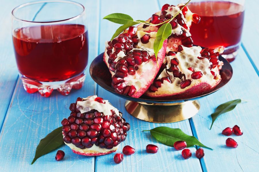 Lựu mang lại hiệu quả chống viêm đáng kể, do tính chất chống oxy hóa mạnh mẽ Lựu mang lại hiệu quả chống viêm đáng kể, do tính chất chống oxy hóa mạnh mẽ