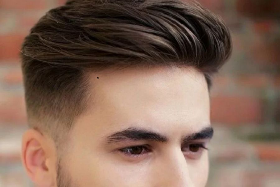 Nốt ruồi ở trán nam và nữ tốt hay xấu? Có nên tẩy không? 6 Đàn ông có nốt ruồi ở vị trí gần chân tóc có tình duyên không thuận lợi