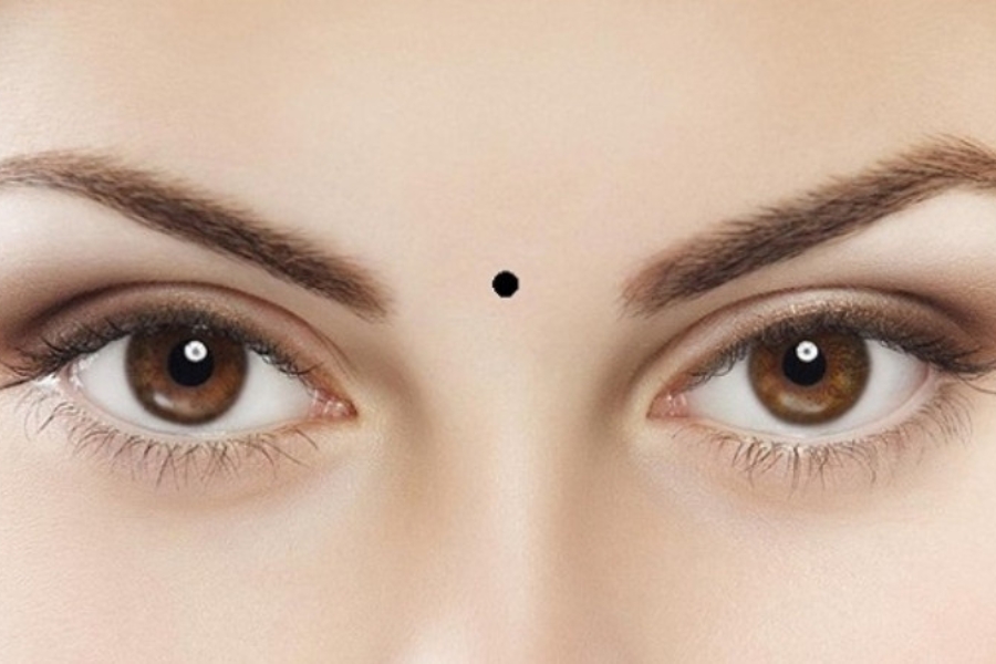 Ấn đường là vị trí nốt ruồi xấu trên mặt phụ nữ