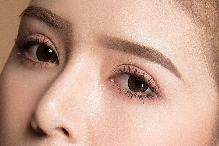 Một số lưu ý chị em nên thực hiện để lông mày nhanh bong sau khi phun