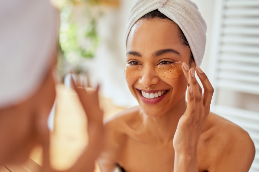 Đắp mặt nạ chuyên biệt cho vùng mắt giúp trẻ hóa da vùng mắt hiệu quả Đắp mặt nạ chuyên biệt cho vùng mắt giúp trẻ hóa da vùng mắt hiệu quả