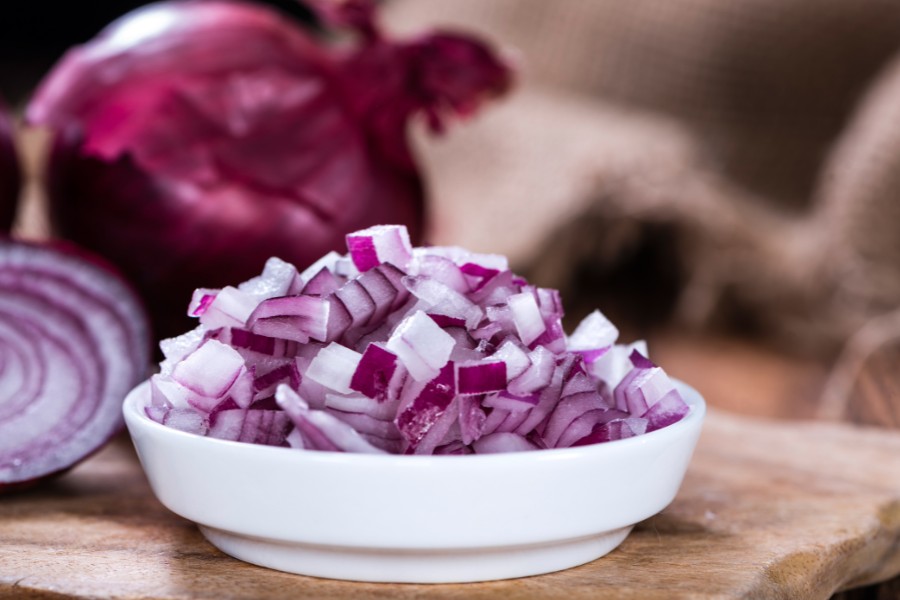 Loại bỏ vết chai tay hiệu quả với hành tây Loại bỏ vết chai tay hiệu quả với hành tây