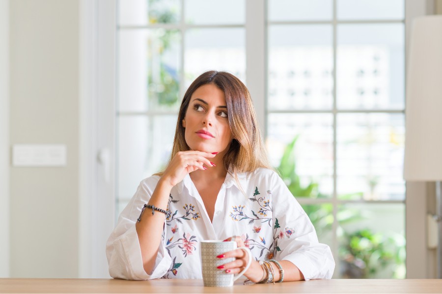 Lượng nước cần thiết cho cơ thể còn bị ảnh hưởng bởi loại da khác nhau của mỗi người