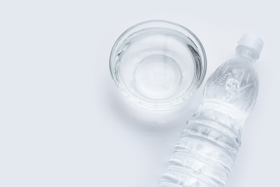 Sử dụng giấm trắng để làm mềm bàn tay chai sạn cực kỳ hiệu quả Sử dụng giấm trắng để làm mềm bàn tay chai sạn cực kỳ hiệu quả