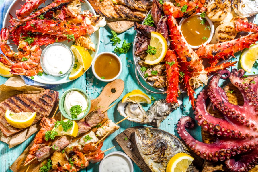 Viêm da cơ địa kiêng ăn gì? Kiêng ăn các loại hải sản