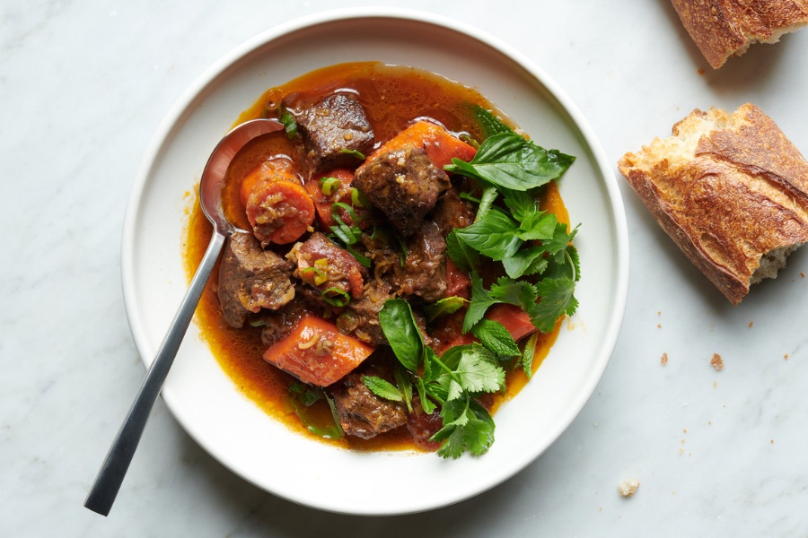 ăn bò kho để bổ sung lượng sắt cần thiết cho máu