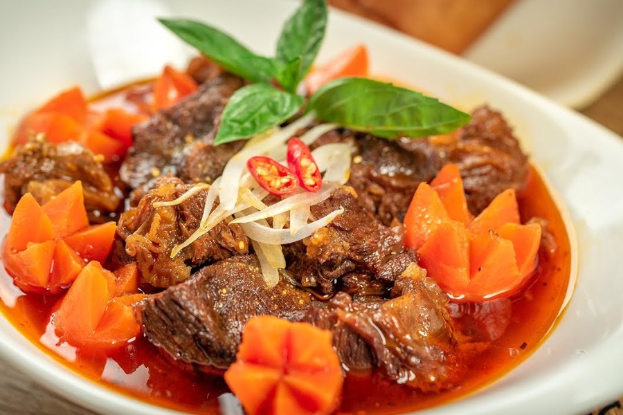 bò kho bánh mì bao nhiêu calo