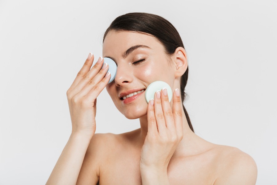 Kết hợp đắp mặt nạ chống lão hóa cùng các bước chăm sóc da khác Kết hợp đắp mặt nạ chống lão hóa cùng các bước chăm sóc da khác