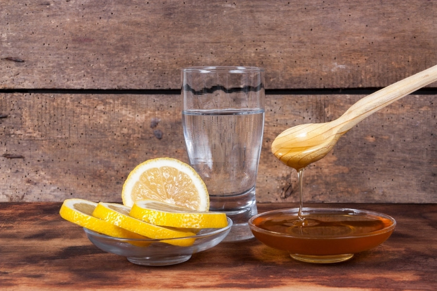 Uống mật ong mỗi sáng giúp đào thải độc tố, làm đẹp da hiệu quả