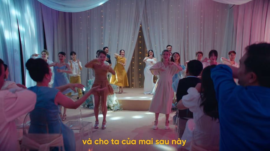 Vũ điệu Unframe trong MV “Đẹp không khuôn khổ”